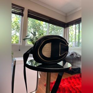 Champion Cross Body Bag
